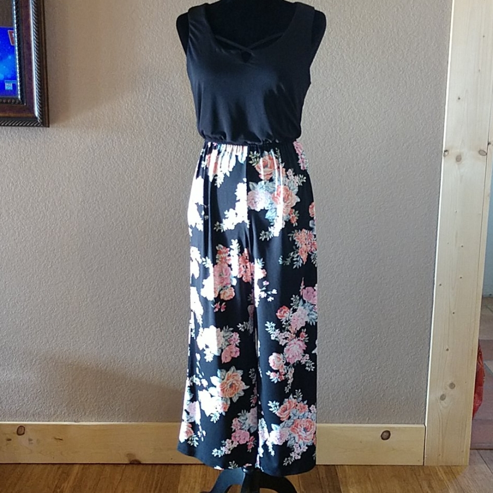 Trixxi Floral Black Jumper.